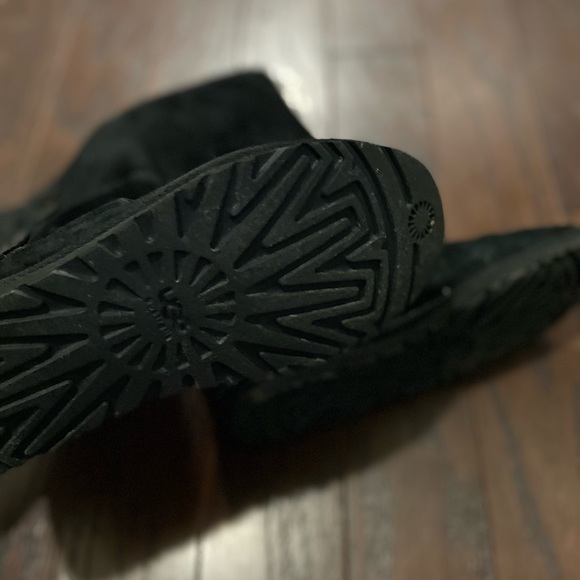 EUC Rarely Worn Ugg Boots! - Picture 4 of 5